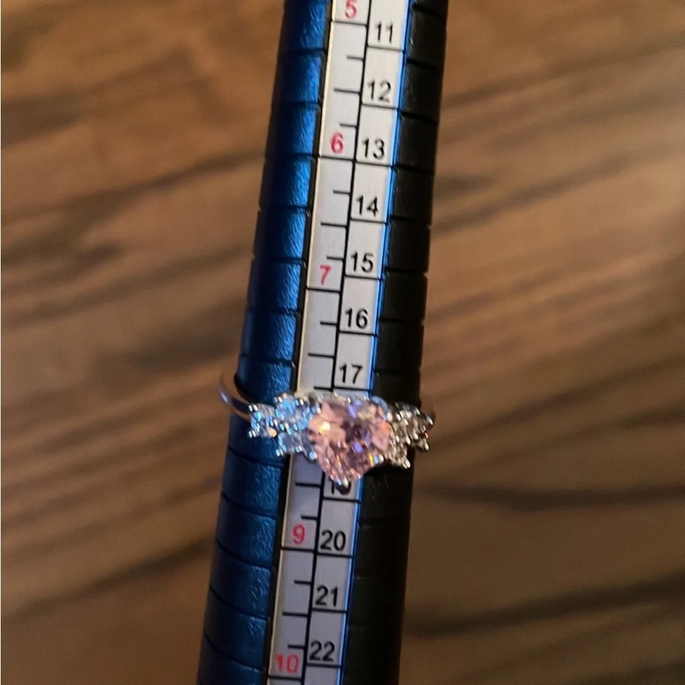 Ring - Picture 3 of 3